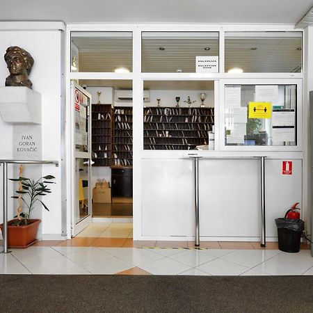 Rooms Studentsko Naselje Ivan Goran Kovacic Риека Экстерьер фото